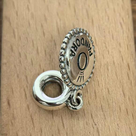 Pandora Alaska Exclusive Charm Pendant, S925 Silver Bracelets - Picture 4 of 4